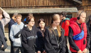 Więcej o: Wycieczka do Auschwitz-Birkenau