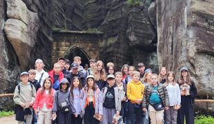 Więcej o: Uczniowie z klas III – VIII zwiedzali Kotlinę Kłodzką