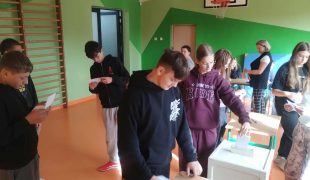 Więcej o: Wybory do Samorządu Uczniowskiego