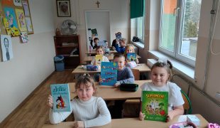 Więcej o: Pierwsze kroki w świecie książek 📚